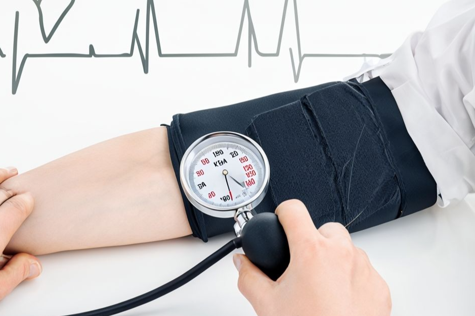 Blood Pressure Measurement With Sphygmomanometer And Arm.png